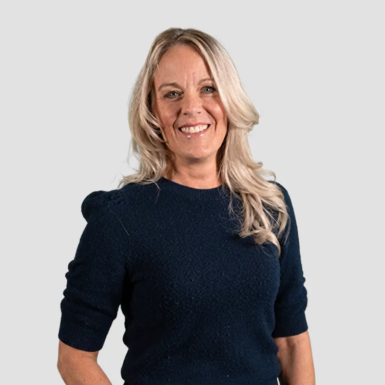 Lara Faucher